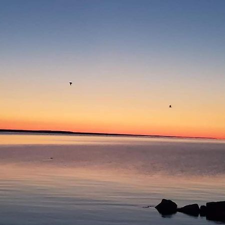 Bayview Lakefront Inn St. Ignace Exterior foto