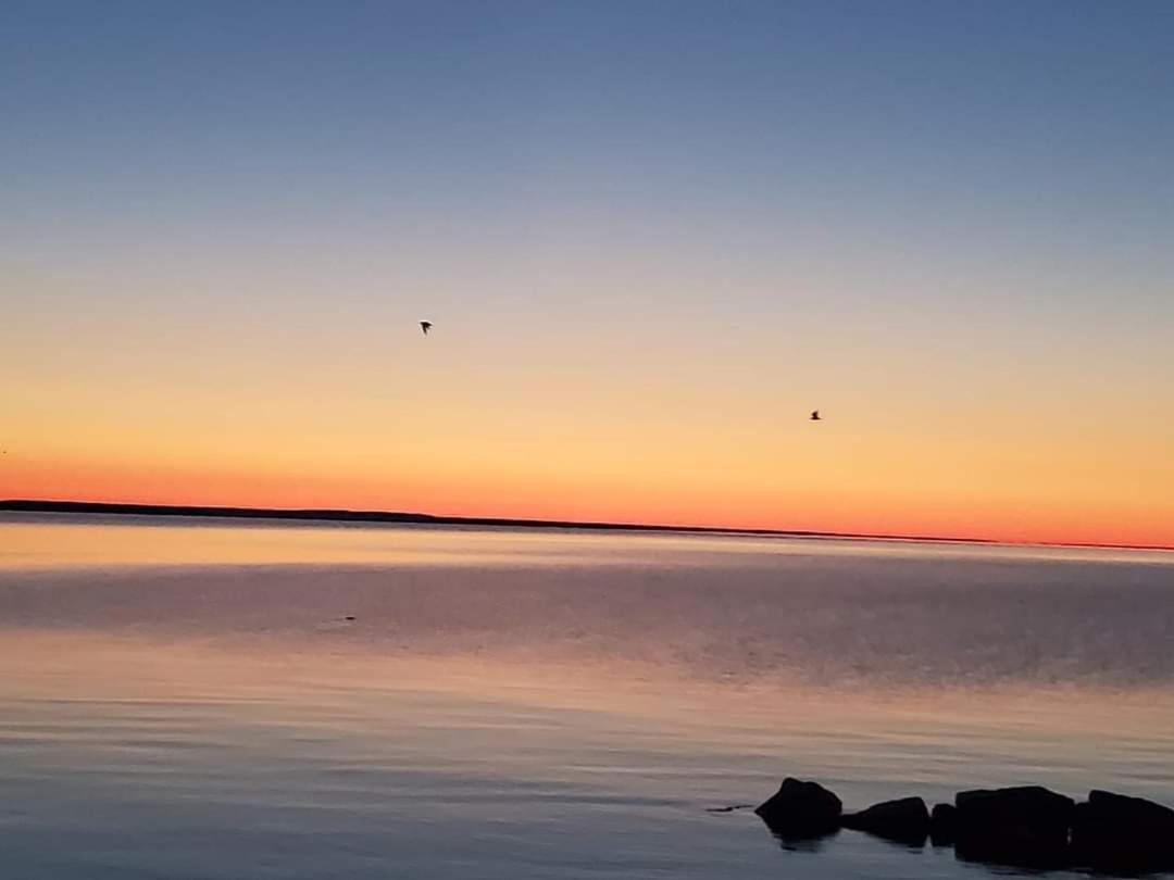 Bayview Lakefront Inn St. Ignace Exterior foto